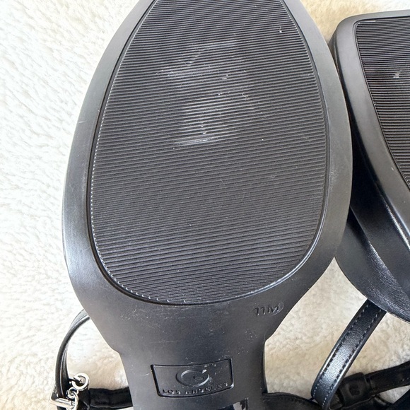 GBG Los Angeles Black Platform Heels - Picture 12 of 13